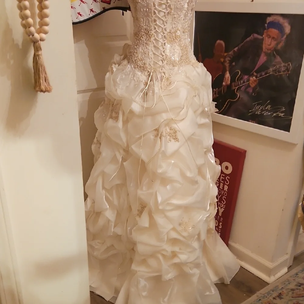 Commissioned Gown Hand Crafted Strapless White Floral Dress - Picture 9 of 17